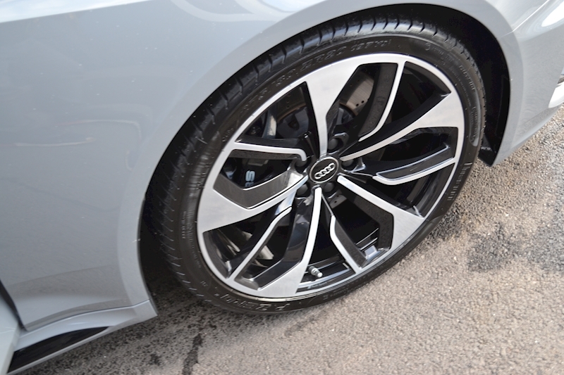 Audi RS4 Avant 2.9 TFSI V6 Avant 5dr Petrol Tiptronic quattro (s/s) (450 ps) 2.9 5dr Avant Tiptronic Petrol