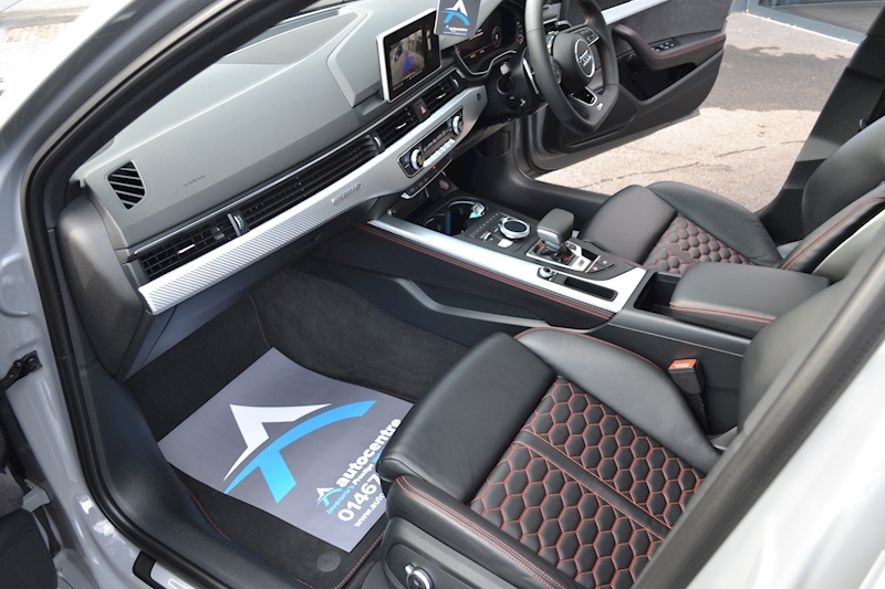 Audi RS4 Avant 2.9 TFSI V6 Avant 5dr Petrol Tiptronic quattro (s/s) (450 ps) 2.9 5dr Avant Tiptronic Petrol