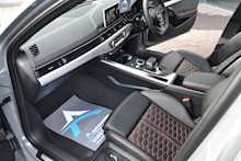 Audi RS4 Avant 2.9 TFSI V6 Avant 5dr Petrol Tiptronic quattro (s/s) (450 ps) 2.9 5dr Avant Tiptronic Petrol