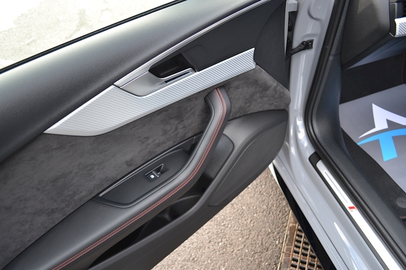 Audi RS4 Avant 2.9 TFSI V6 Avant 5dr Petrol Tiptronic quattro (s/s) (450 ps) 2.9 5dr Avant Tiptronic Petrol