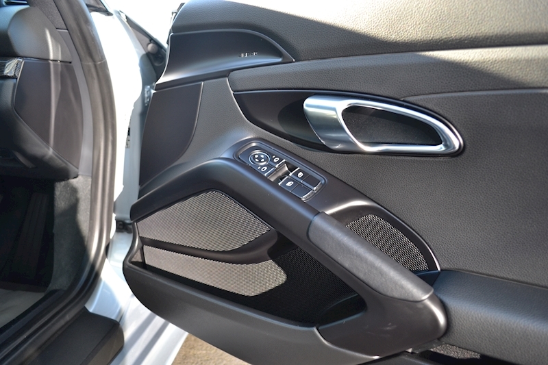 Porsche 718 Cayman 2.0T Coupe 2dr Petrol PDK (s/s) (300 ps) 2.0 2dr Coupe PDK Petrol