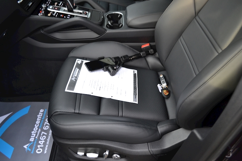 Porsche Cayenne 3.0T V6 SUV 5dr Petrol Tiptronic 4WD (s/s) (340 ps) 3.0 5dr SUV Tiptronic Petrol