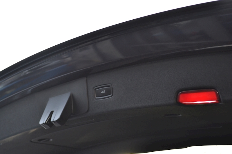 Porsche Cayenne 3.0T V6 SUV 5dr Petrol Tiptronic 4WD (s/s) (340 ps) 3.0 5dr SUV Tiptronic Petrol