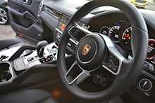 Porsche Cayenne 3.0T V6 SUV 5dr Petrol Tiptronic 4WD (s/s) (340 ps) 3.0 5dr SUV Tiptronic Petrol