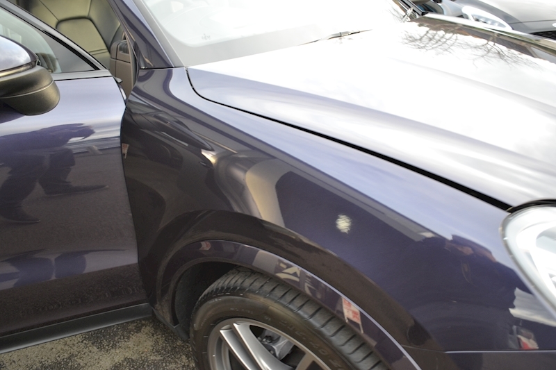 Porsche Cayenne 3.0T V6 SUV 5dr Petrol Tiptronic 4WD (s/s) (340 ps) 3.0 5dr SUV Tiptronic Petrol