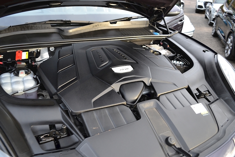 Porsche Cayenne 3.0T V6 SUV 5dr Petrol Tiptronic 4WD (s/s) (340 ps) 3.0 5dr SUV Tiptronic Petrol