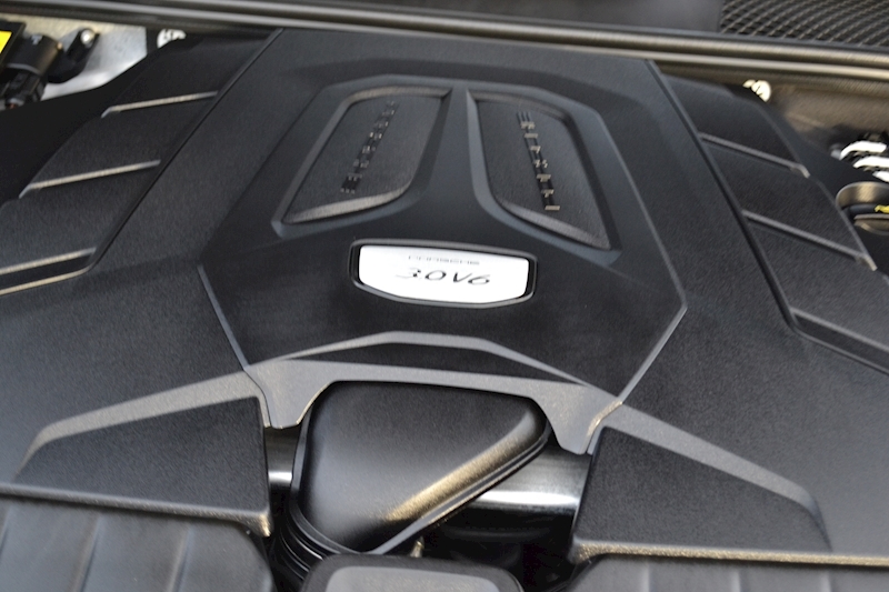 Porsche Cayenne 3.0T V6 SUV 5dr Petrol Tiptronic 4WD (s/s) (340 ps) 3.0 5dr SUV Tiptronic Petrol