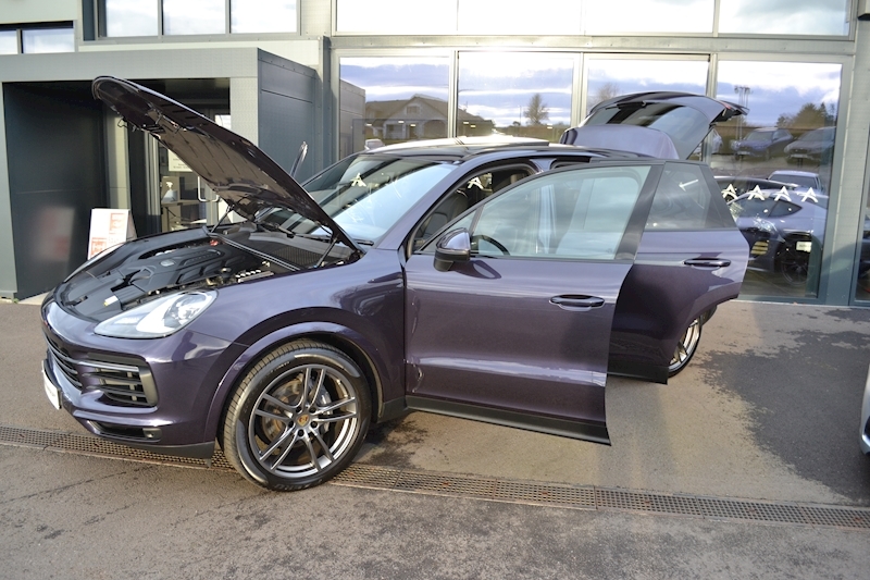 Porsche Cayenne 3.0T V6 SUV 5dr Petrol Tiptronic 4WD (s/s) (340 ps) 3.0 5dr SUV Tiptronic Petrol