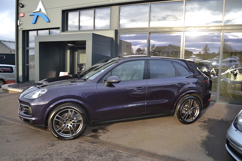 Porsche Cayenne 3.0T V6 SUV 5dr Petrol Tiptronic 4WD (s/s) (340 ps) 3.0 5dr SUV Tiptronic Petrol