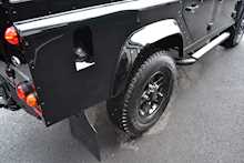 Land Rover Defender 110 XS Station Wagon 2.2 Manual Diesel