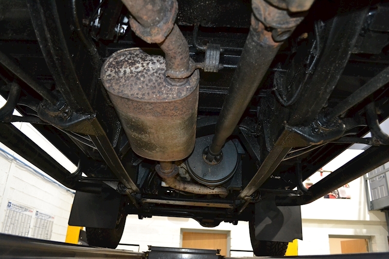 Land Rover Defender 110 XS Station Wagon 2.2 Manual Diesel