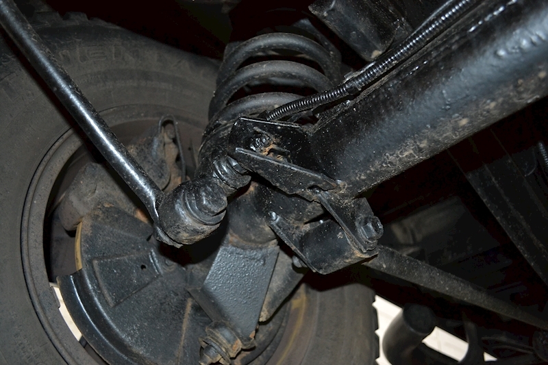 Land Rover Defender 110 XS Station Wagon 2.2 Manual Diesel