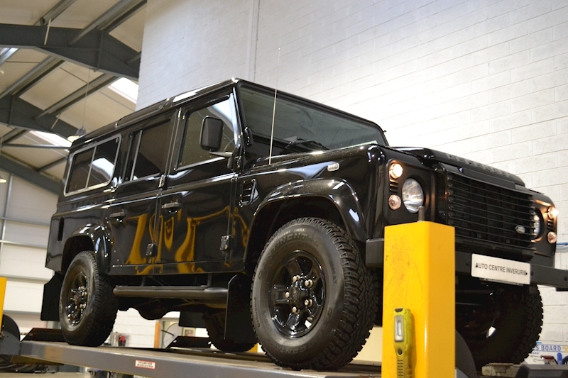 Land Rover Defender 110 XS Station Wagon 2.2 Manual Diesel