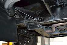 Land Rover Defender 110 XS Station Wagon 2.2 Manual Diesel