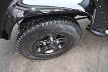 Land Rover Defender 110 XS Station Wagon 2.2 Manual Diesel