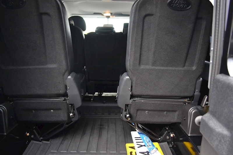 Land Rover Defender 110 XS Station Wagon 2.2 Manual Diesel