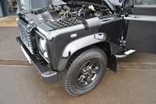 Land Rover Defender 110 XS Station Wagon 2.2 Manual Diesel