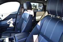 Land Rover 3.0 D300 R-Dynamic SE SUV 5dr Diesel Auto 4WD (s/s) (300 ps)