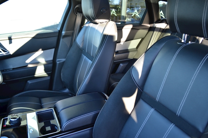 Land Rover 3.0 D300 R-Dynamic SE SUV 5dr Diesel Auto 4WD (s/s) (300 ps)