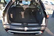 Land Rover 3.0 D300 R-Dynamic SE SUV 5dr Diesel Auto 4WD (s/s) (300 ps)