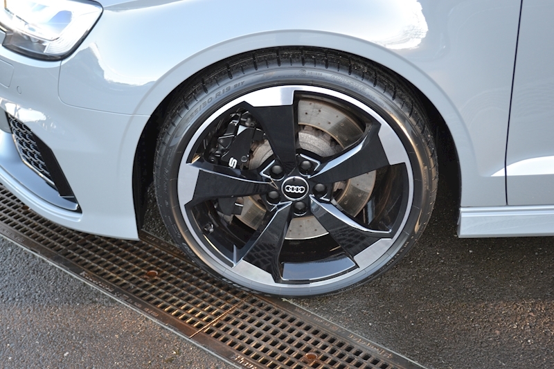 Audi 2.5 TFSI Audi Sport Edition Saloon 4dr Petrol S Tronic quattro (s/s) (400 ps)