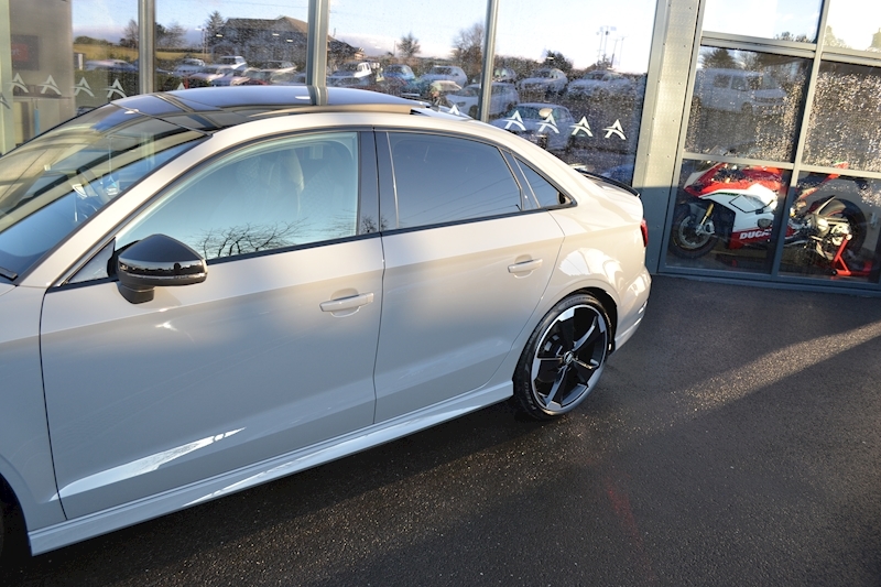 Audi 2.5 TFSI Audi Sport Edition Saloon 4dr Petrol S Tronic quattro (s/s) (400 ps)
