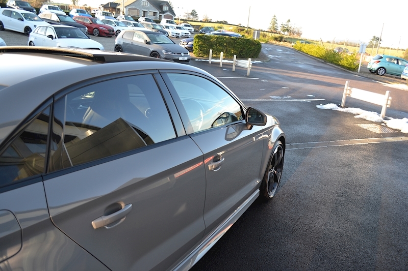 Audi 2.5 TFSI Audi Sport Edition Saloon 4dr Petrol S Tronic quattro (s/s) (400 ps)