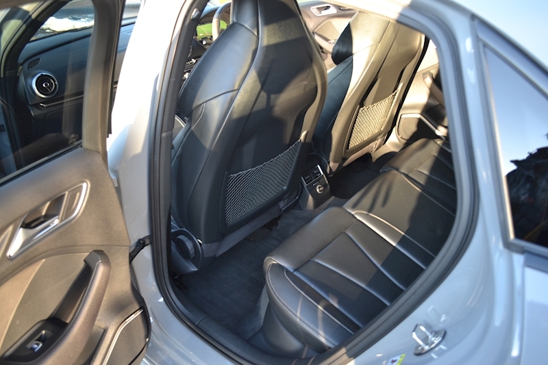 Audi 2.5 TFSI Audi Sport Edition Saloon 4dr Petrol S Tronic quattro (s/s) (400 ps)