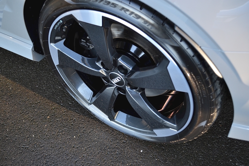 Audi 2.5 TFSI Audi Sport Edition Saloon 4dr Petrol S Tronic quattro (s/s) (400 ps)