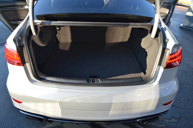 Audi 2.5 TFSI Audi Sport Edition Saloon 4dr Petrol S Tronic quattro (s/s) (400 ps)