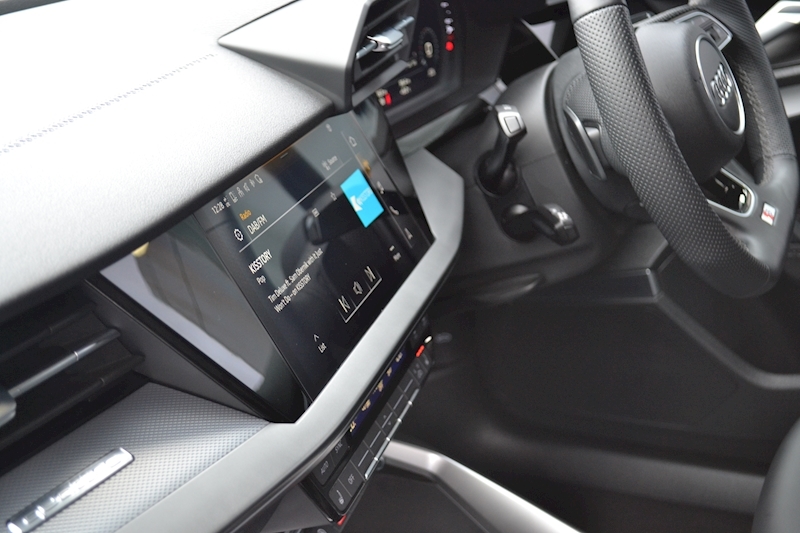 Audi 2.0 TFSI Sportback 5dr Petrol S Tronic quattro (s/s) (310 ps)