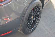 Porsche 3.0T V6 GTS SUV 5dr Petrol PDK 4WD (s/s) (360 ps)