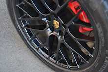 Porsche 3.0T V6 GTS SUV 5dr Petrol PDK 4WD (s/s) (360 ps)