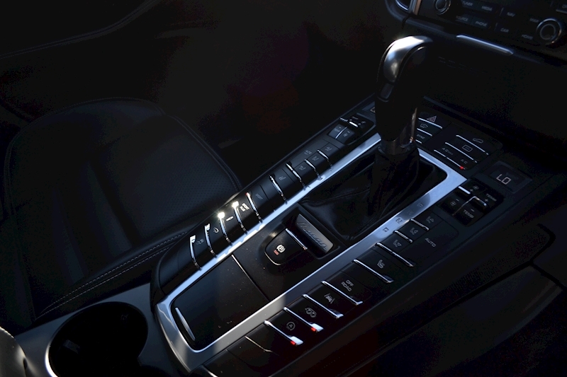 Porsche 3.0T V6 GTS SUV 5dr Petrol PDK 4WD (s/s) (360 ps)