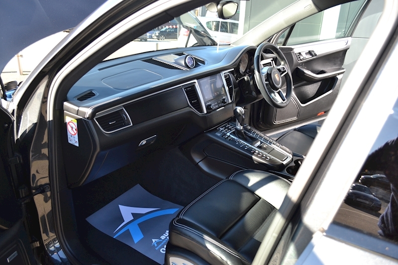 Porsche 3.0T V6 GTS SUV 5dr Petrol PDK 4WD (s/s) (360 ps)