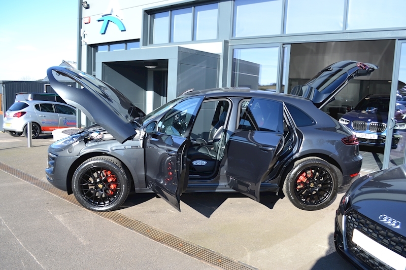 Porsche 3.0T V6 GTS SUV 5dr Petrol PDK 4WD (s/s) (360 ps)