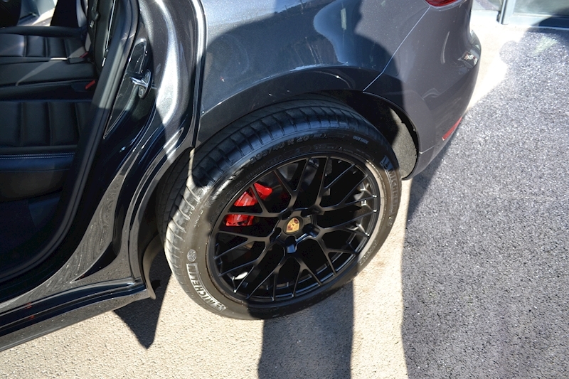 Porsche 3.0T V6 GTS SUV 5dr Petrol PDK 4WD (s/s) (360 ps)