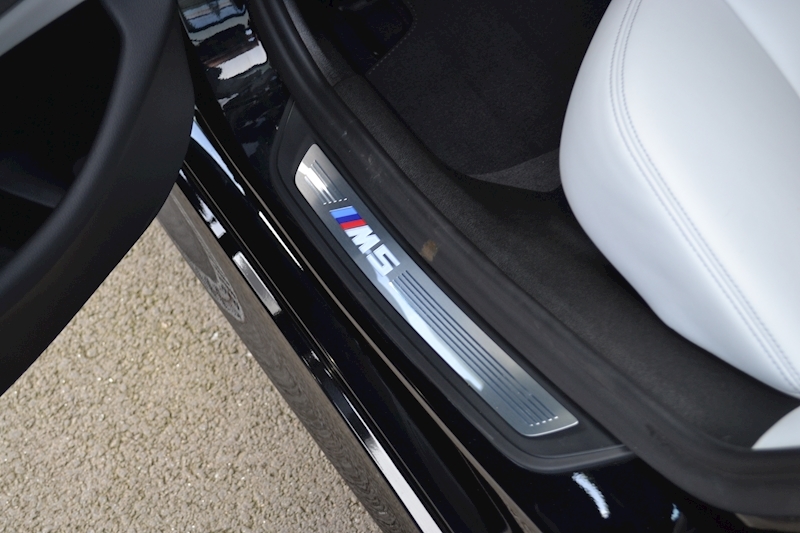 BMW 4.4i V8 Competition Saloon 4dr Petrol Steptronic xDrive (s/s) (625 ps)