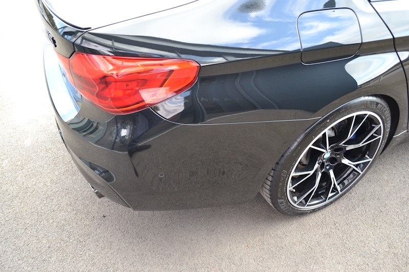 BMW 4.4i V8 Competition Saloon 4dr Petrol Steptronic xDrive (s/s) (625 ps)