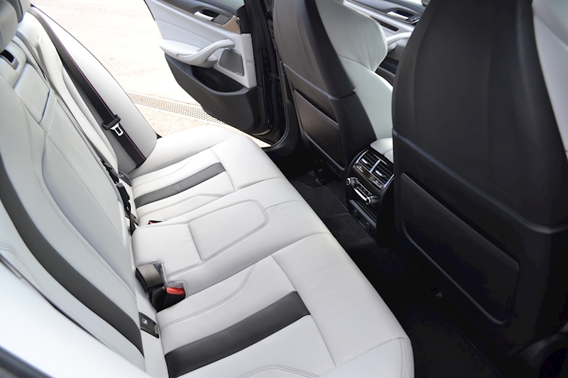 BMW 4.4i V8 Competition Saloon 4dr Petrol Steptronic xDrive (s/s) (625 ps)