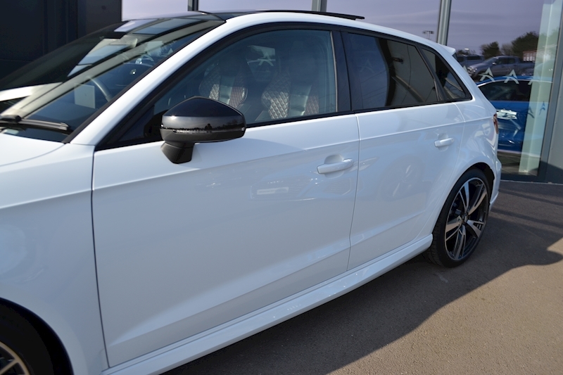 Audi 2.5 TFSI Audi Sport Edition Sportback 5dr Petrol S Tronic quattro (s/s) (400 ps)