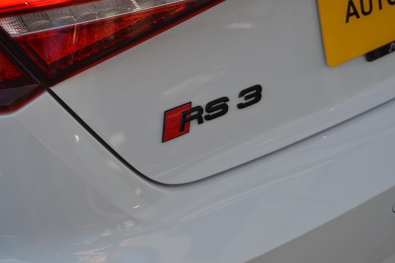 Audi 2.5 TFSI Audi Sport Edition Sportback 5dr Petrol S Tronic quattro (s/s) (400 ps)