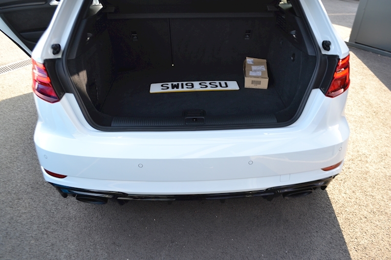 Audi 2.5 TFSI Audi Sport Edition Sportback 5dr Petrol S Tronic quattro (s/s) (400 ps)