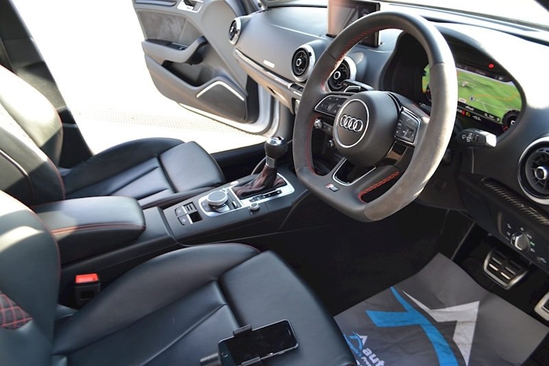 Audi 2.5 TFSI Audi Sport Edition Sportback 5dr Petrol S Tronic quattro (s/s) (400 ps)