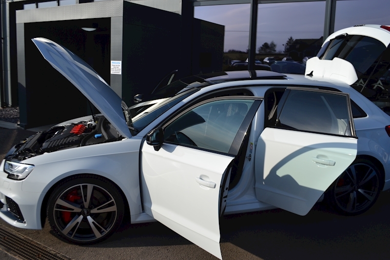 Audi 2.5 TFSI Audi Sport Edition Sportback 5dr Petrol S Tronic quattro (s/s) (400 ps)