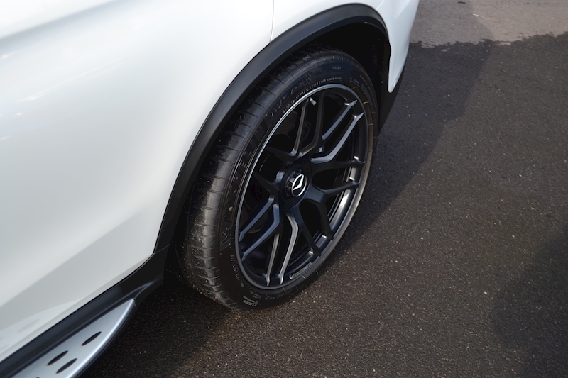 Mercedes-Benz 4.0 GLC63 V8 BiTurbo AMG (Premium) SUV 5dr Petrol SpdS MCT 4MATIC+ (s/s) (476 ps)