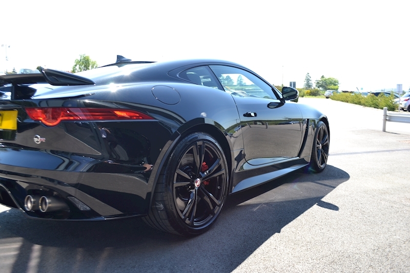 Jaguar 5.0 V8 Supercharged SVR Coupe 2dr Petrol Automatic (AWD) (269 g/km, 567 bhp)