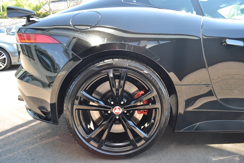 Jaguar 5.0 V8 Supercharged SVR Coupe 2dr Petrol Automatic (AWD) (269 g/km, 567 bhp)