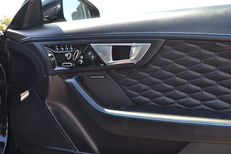 Jaguar 5.0 V8 Supercharged SVR Coupe 2dr Petrol Automatic (AWD) (269 g/km, 567 bhp)