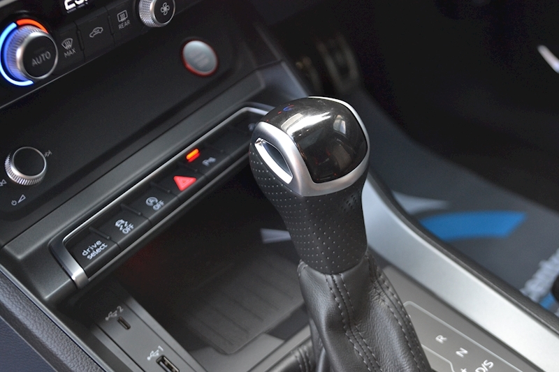 Audi 2.5 TFSI Vorsprung Sportback 5dr Petrol S Tronic quattro (s/s) (400 ps)